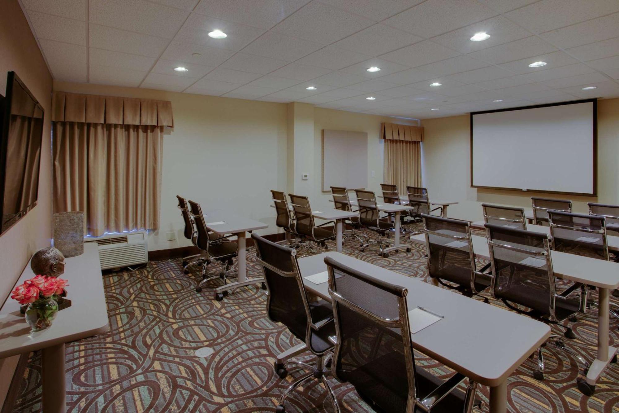 Hampton Inn Richmond-West Innsbrook Broad Meadows Екстериор снимка