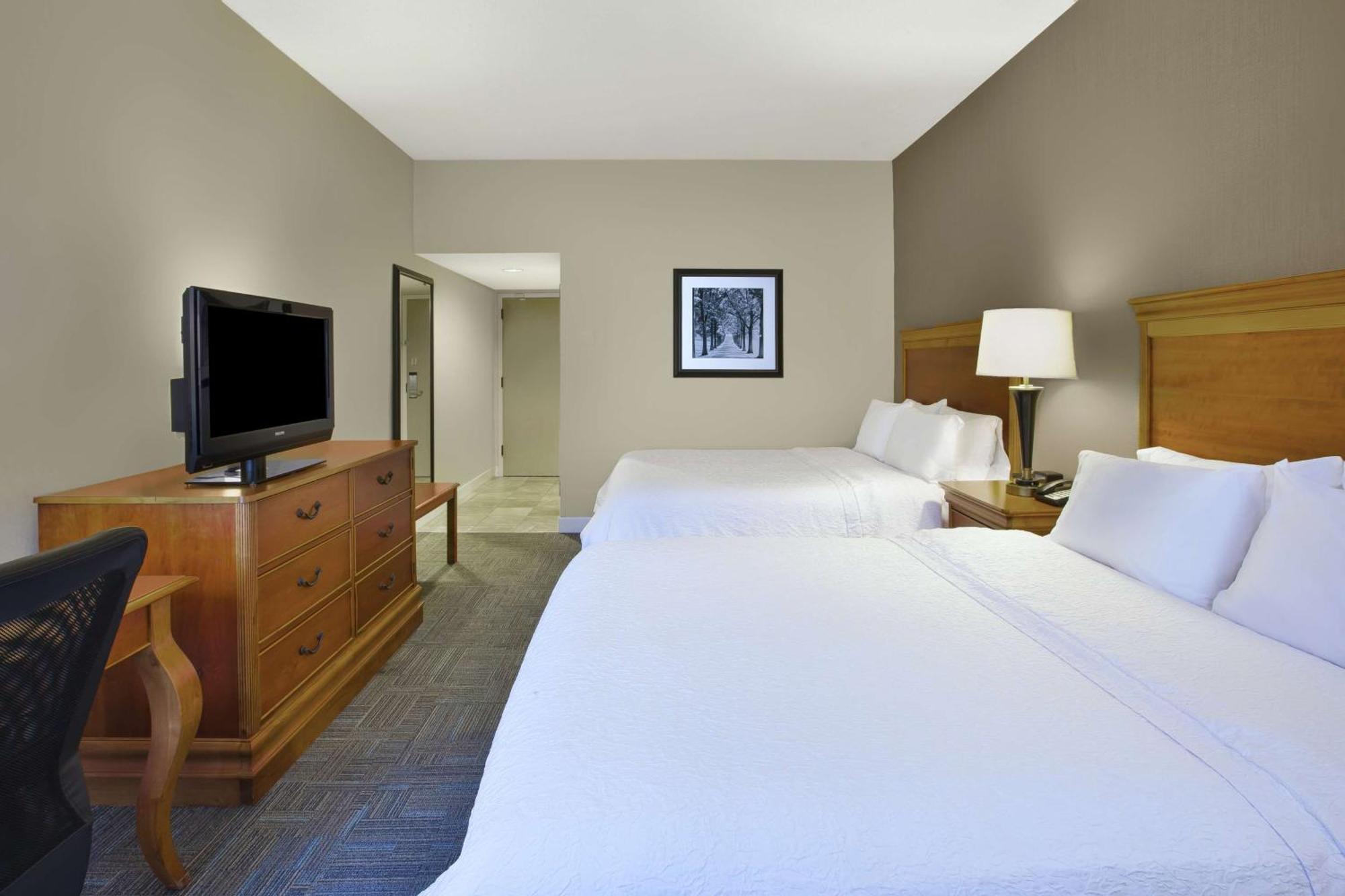 Hampton Inn Richmond-West Innsbrook Broad Meadows Екстериор снимка